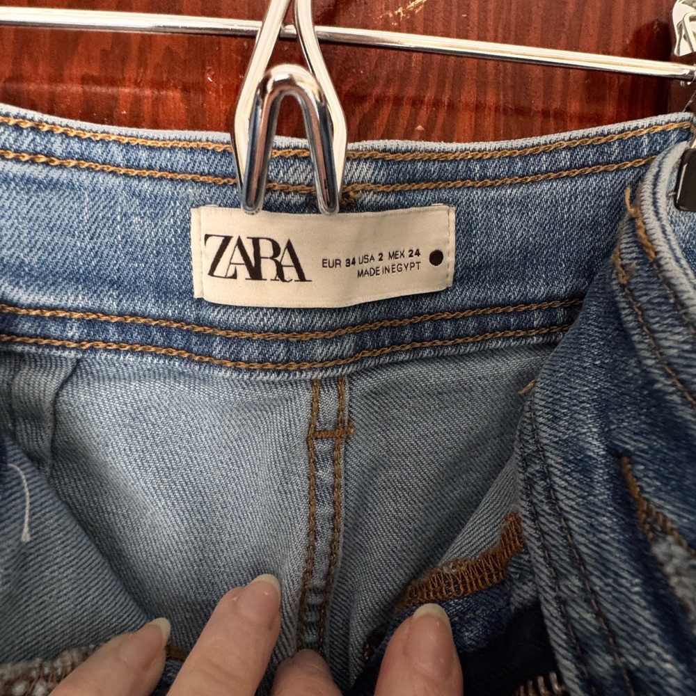 Zara Women's Light Blue High Rise Jeans